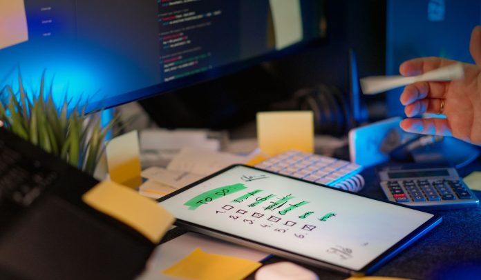 Od pierwszego użytkownika do tysiąca: sprawdzone strategie rozwoju cyfrowych startupów w Polsce Od pierwszego użytkownika do tysiąca: sprawdzone strategie rozwoju cyfrowych startupów w Polsce